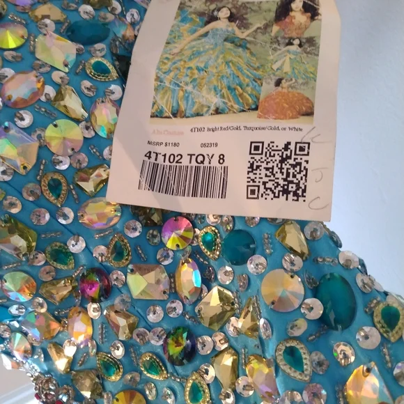 Quincenera/Prom Dress/Gown - Picture 4 of 6